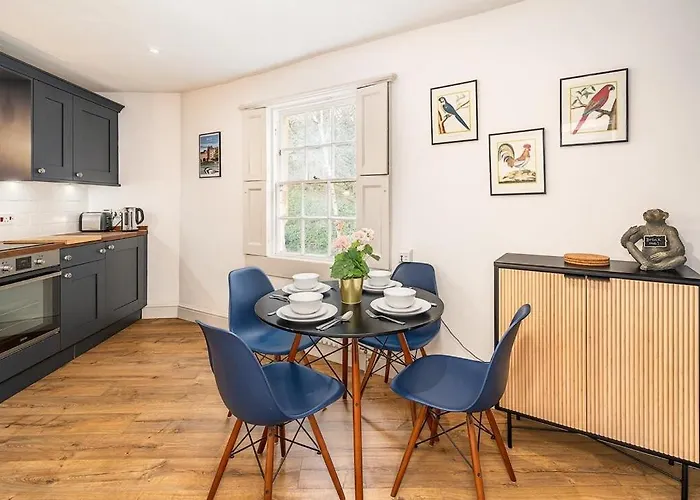 Beautiful Central 2 Bed Flat